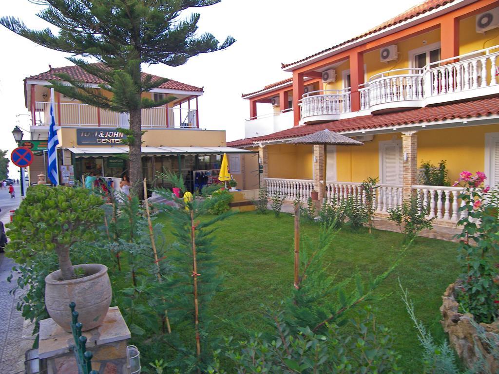 Tom & John Center Aparthotel Tsilivi  Exteriör bild
